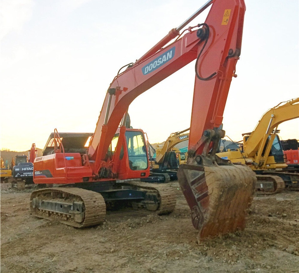 Doosan DH300LC-7 - Гусеничний екскаватор: фото 2 Doosan DH300LC-7 - Гусеничний екскаватор: фото 2