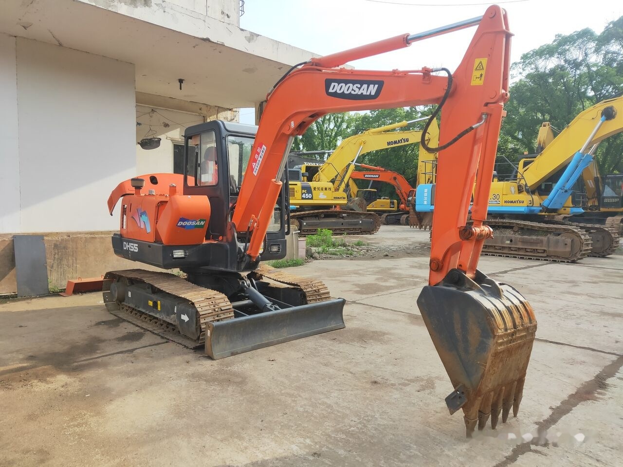 Doosan DH55 - Міні-екскаватор: фото 4 Doosan DH55 - Міні-екскаватор: фото 4