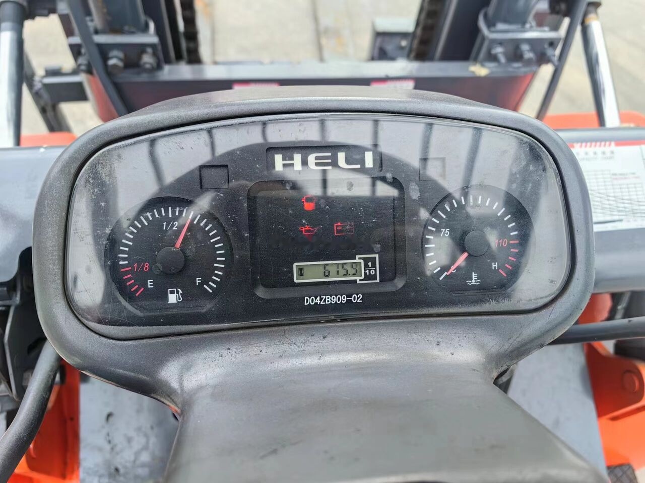 Heli 3tons K30 - Дизельний навантажувач: фото 4 Heli 3tons K30 - Дизельний навантажувач: фото 4