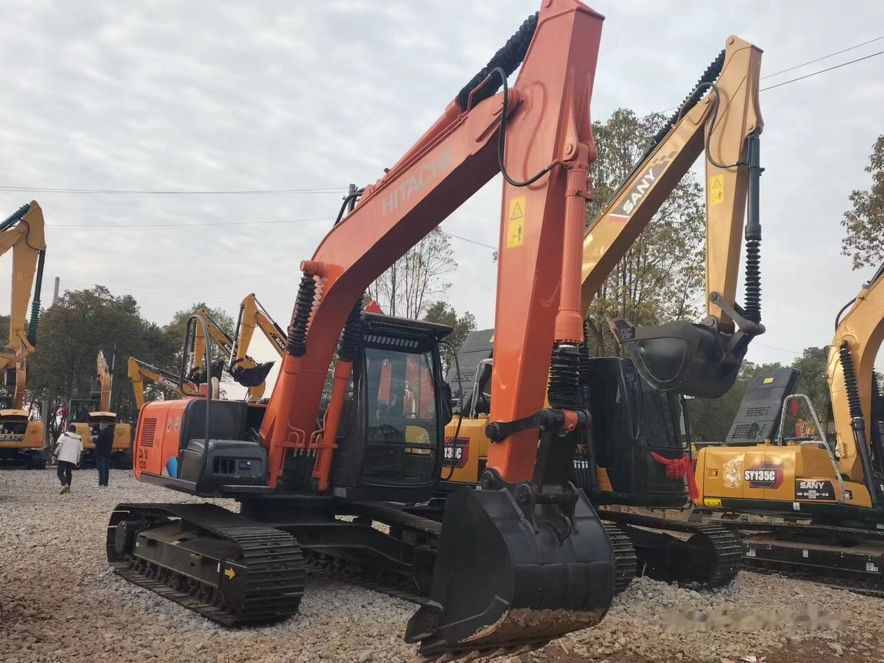 Hitachi ZX120 - Гусеничний екскаватор: фото 4 Hitachi ZX120 - Гусеничний екскаватор: фото 4