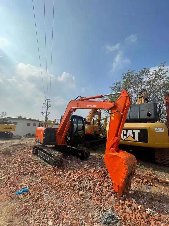 Hitachi ZX70 - Гусеничний екскаватор: фото 2 Hitachi ZX70 - Гусеничний екскаватор: фото 2