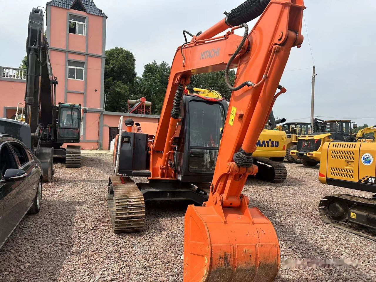 Hitachi ZX70 - Гусеничний екскаватор: фото 2 Hitachi ZX70 - Гусеничний екскаватор: фото 2