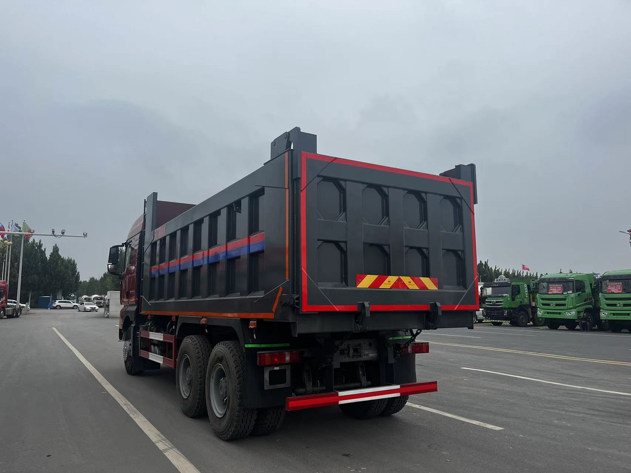 Howo G7W 6X4 Dump Truck - Самоскид вантажівка: фото 2 Howo G7W 6X4 Dump Truck - Самоскид вантажівка: фото 2