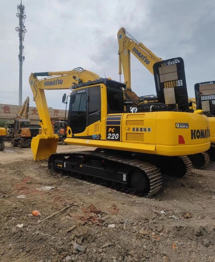 Komatsu PC220-8 - Гусеничний екскаватор: фото 2 Komatsu PC220-8 - Гусеничний екскаватор: фото 2
