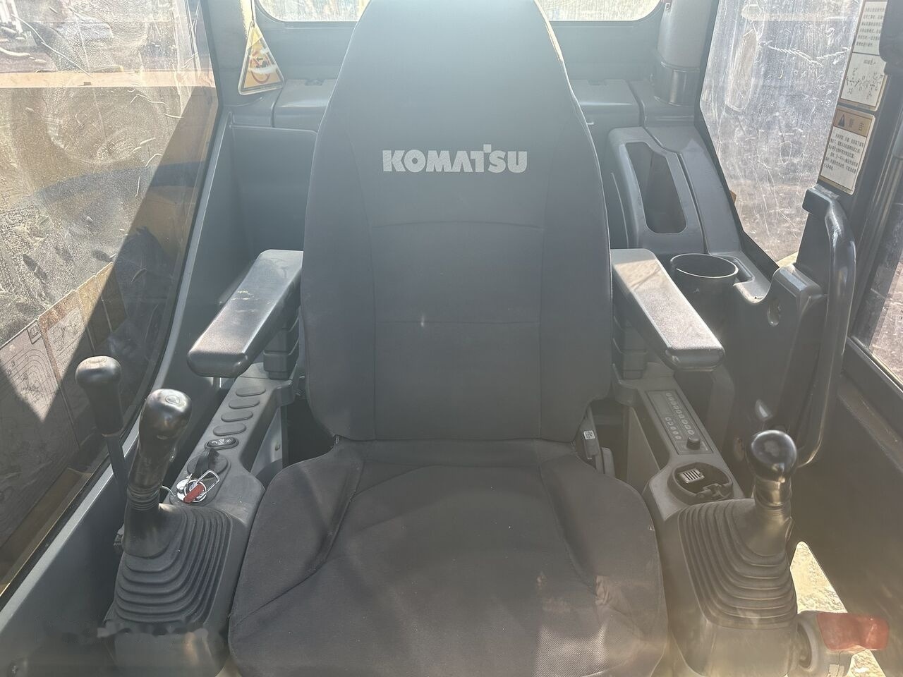 Komatsu PC70 - Міні-екскаватор: фото 4 Komatsu PC70 - Міні-екскаватор: фото 4