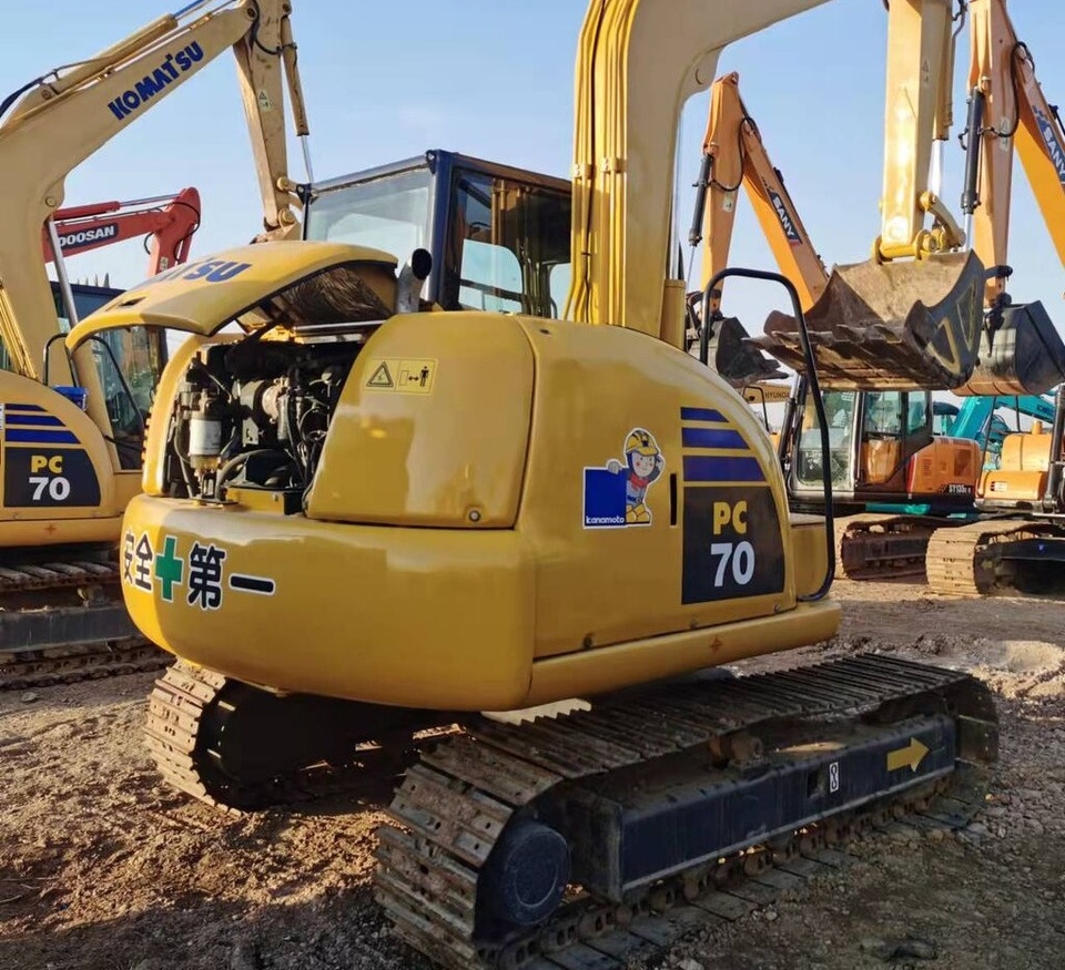Komatsu PC70 - Гусеничний екскаватор: фото 5 Komatsu PC70 - Гусеничний екскаватор: фото 5
