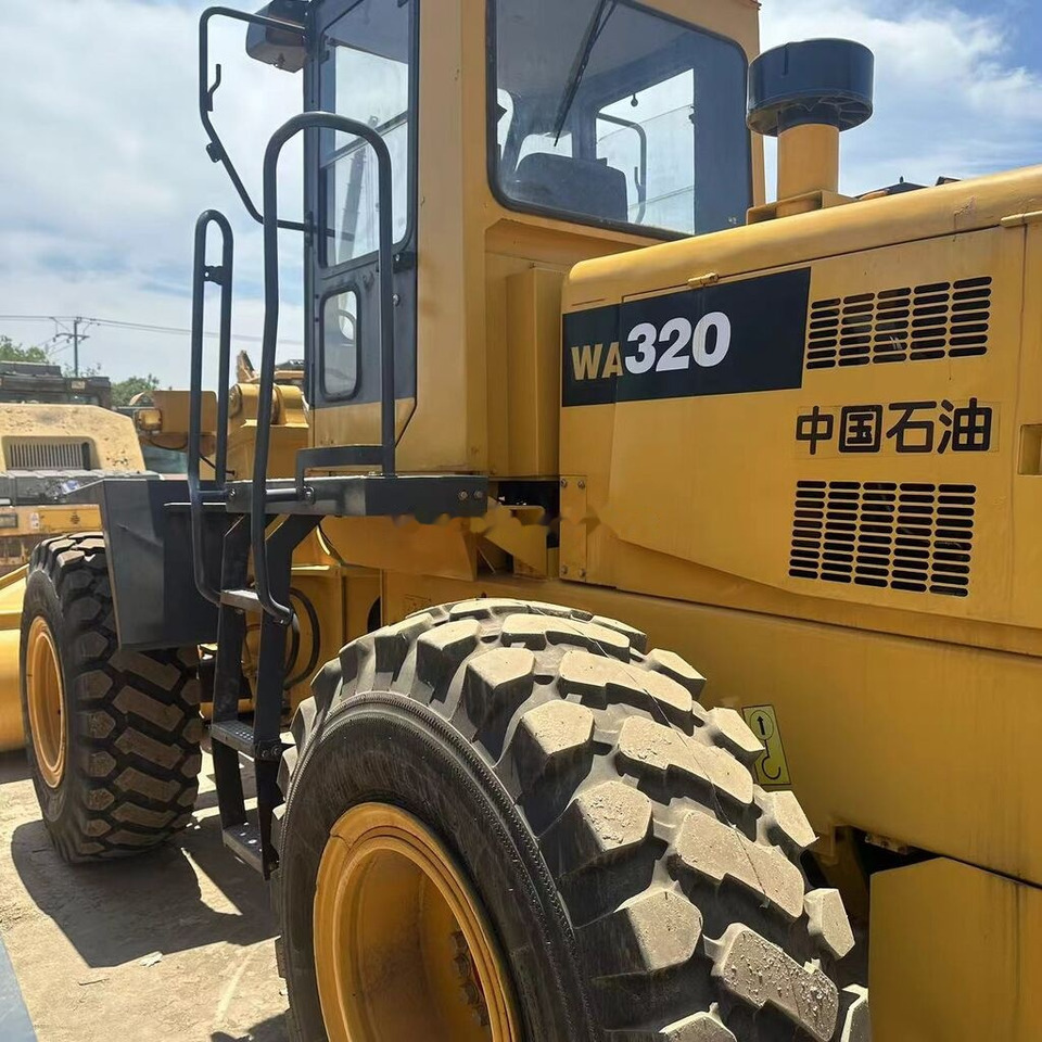 Komatsu WA320 - Колісний навантажувач: фото 4 Komatsu WA320 - Колісний навантажувач: фото 4