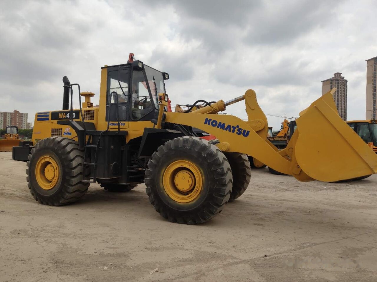 Komatsu WA470 - Колісний навантажувач: фото 5 Komatsu WA470 - Колісний навантажувач: фото 5