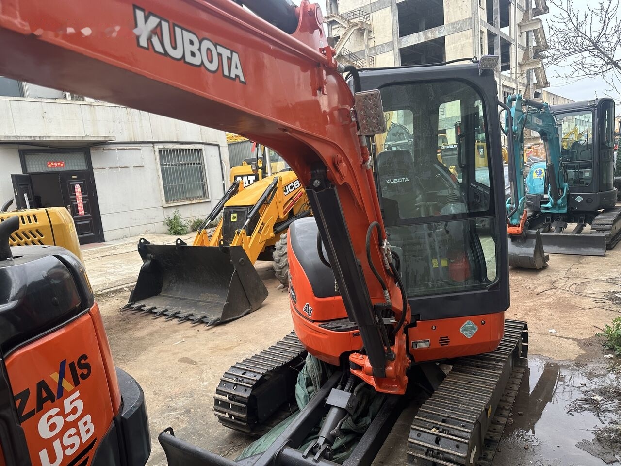 Kubota U35 - Міні-екскаватор: фото 5 Kubota U35 - Міні-екскаватор: фото 5