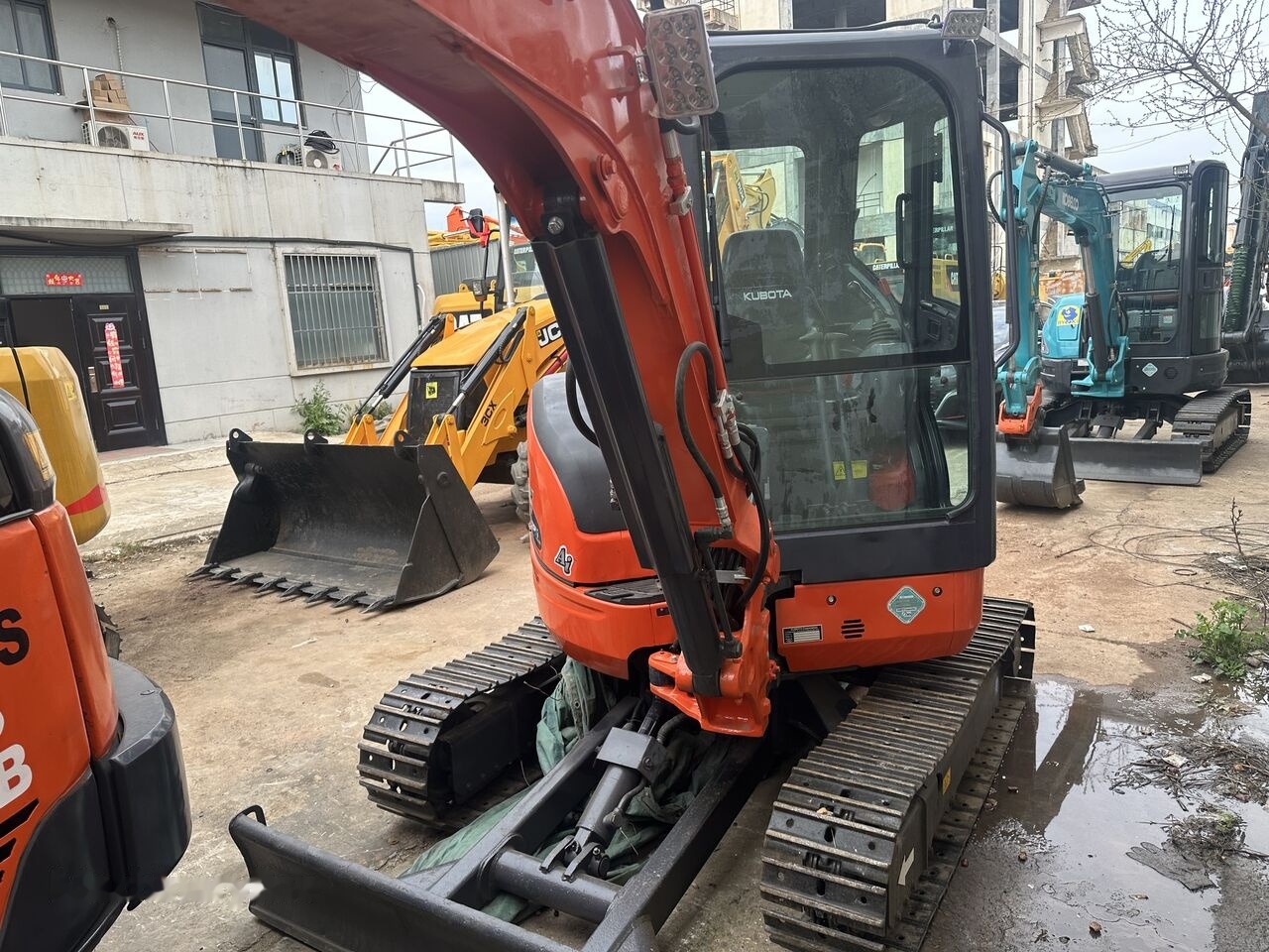 Kubota U35 - Міні-екскаватор: фото 4 Kubota U35 - Міні-екскаватор: фото 4
