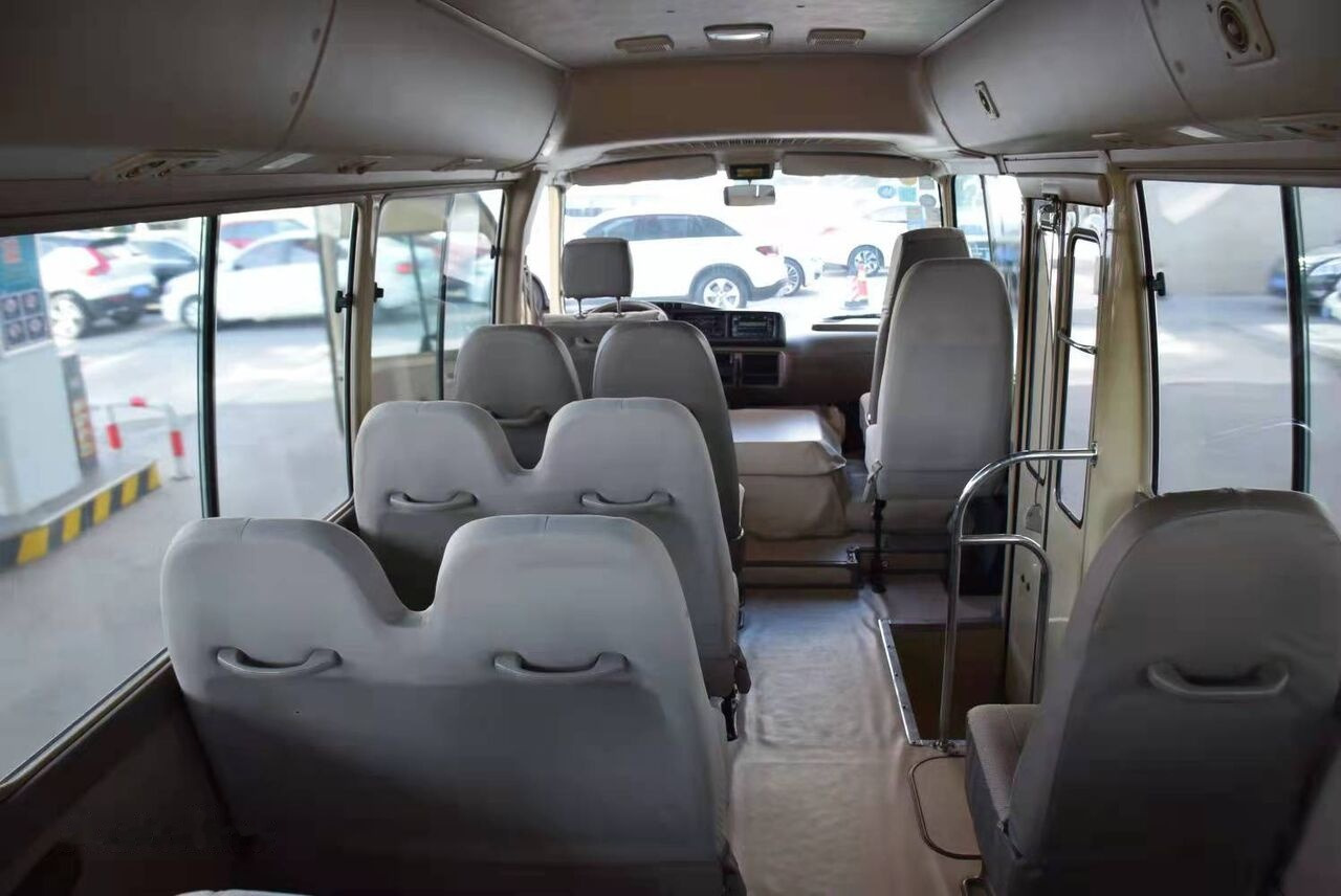 Toyota Coaster - Міський автобус: фото 5 Toyota Coaster - Міський автобус: фото 5