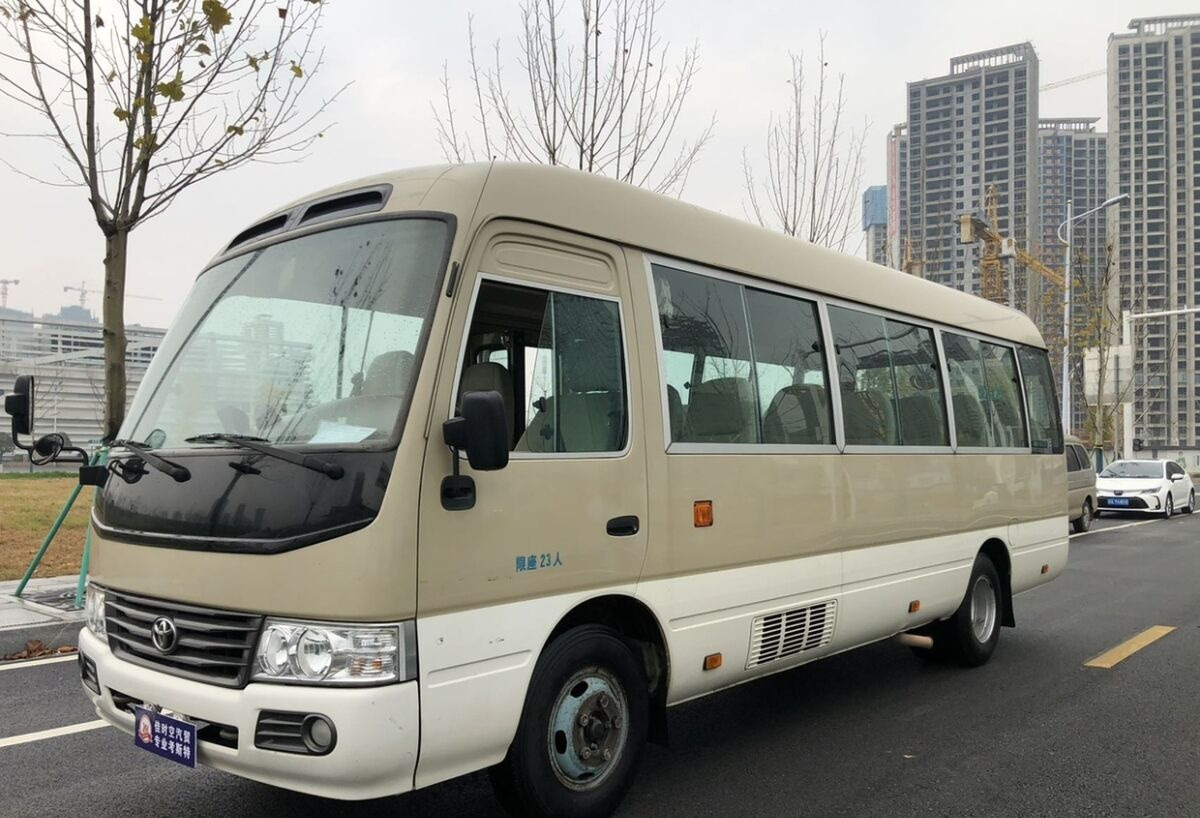 Toyota Coaster - Приміський автобус: фото 1 Toyota Coaster - Приміський автобус: фото 1