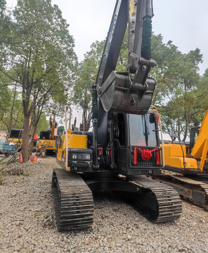 Volvo EC140DL - Гусеничний екскаватор: фото 1 Volvo EC140DL - Гусеничний екскаватор: фото 1
