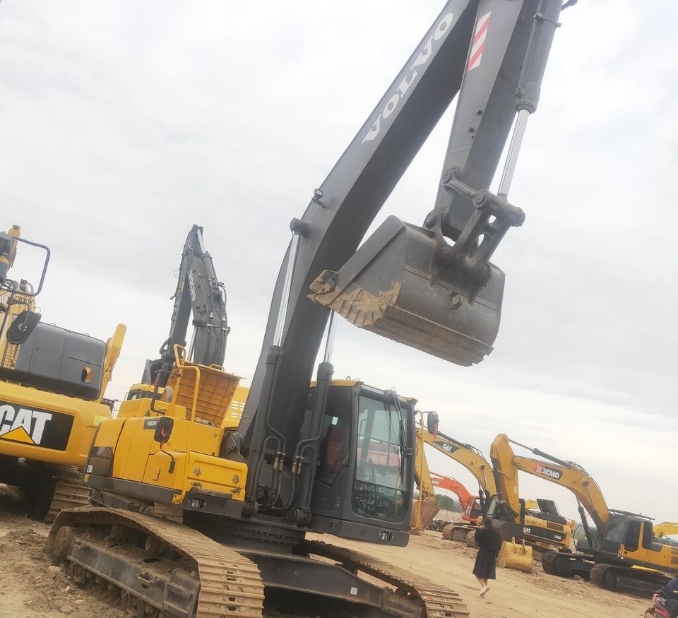 Volvo EC300 - Гусеничний екскаватор: фото 4 Volvo EC300 - Гусеничний екскаватор: фото 4