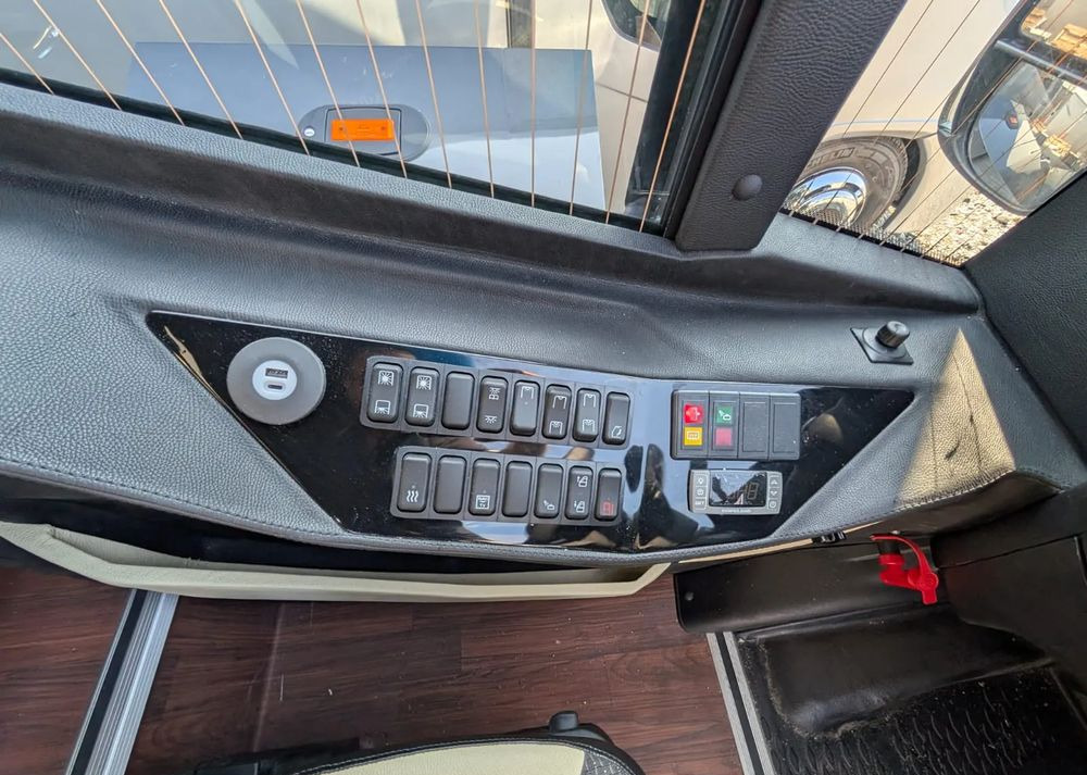 Новий Мікроавтобус, Пасажирський фургон Iveco Daily 70C21: фото 19