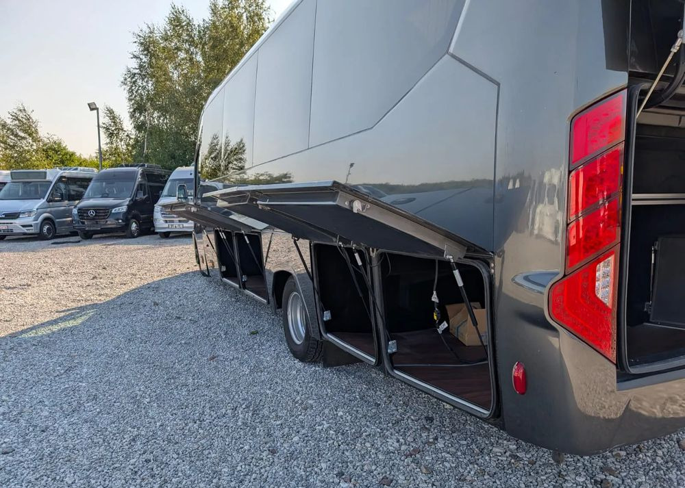 Новий Мікроавтобус, Пасажирський фургон Iveco Daily 70C21: фото 8