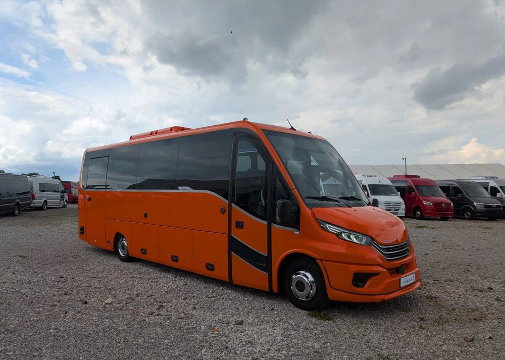 Iveco Daily - Туристичний автобус: фото 3 Iveco Daily - Туристичний автобус: фото 3