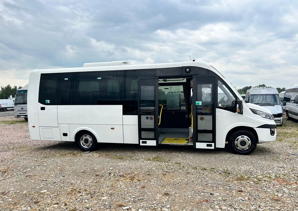 Iveco Daily Rosero City - Мікроавтобус, Пасажирський фургон: фото 3 Iveco Daily Rosero City - Мікроавтобус, Пасажирський фургон: фото 3