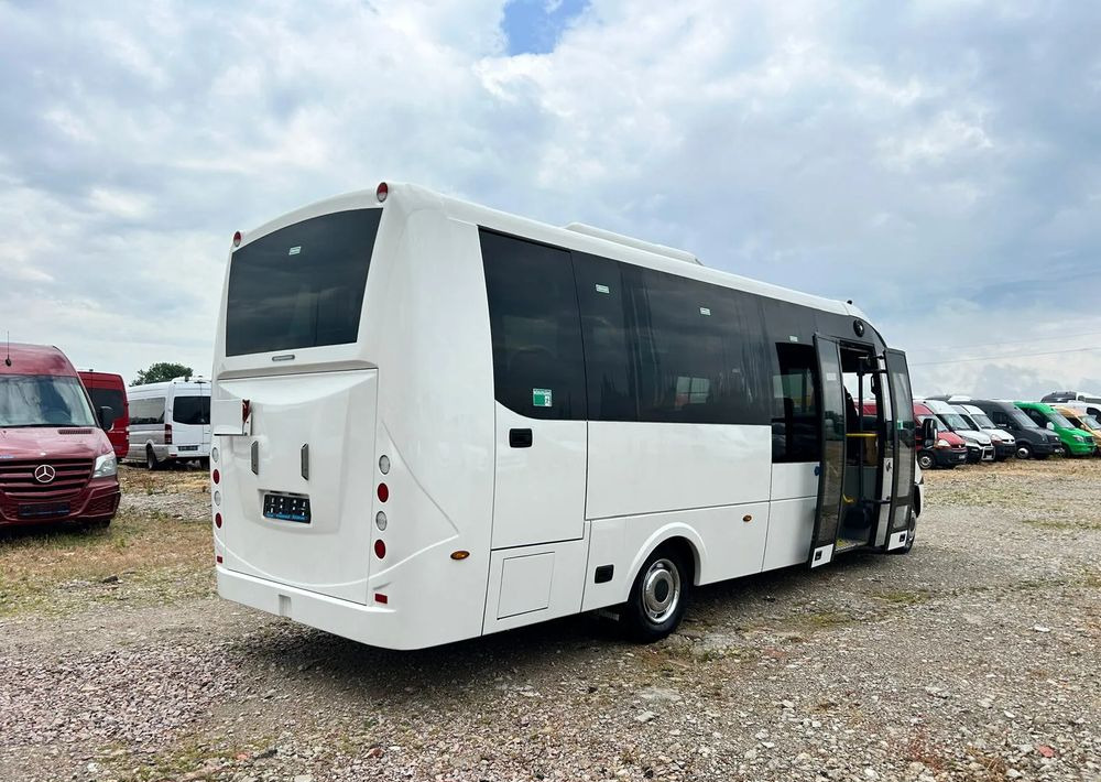 Iveco Daily Rosero City - Мікроавтобус, Пасажирський фургон: фото 4 Iveco Daily Rosero City - Мікроавтобус, Пасажирський фургон: фото 4
