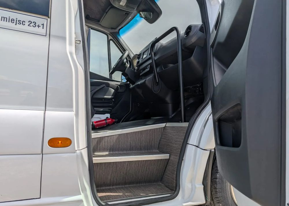 Мікроавтобус, Пасажирський фургон Mercedes-Benz Sprinter 517: фото 12