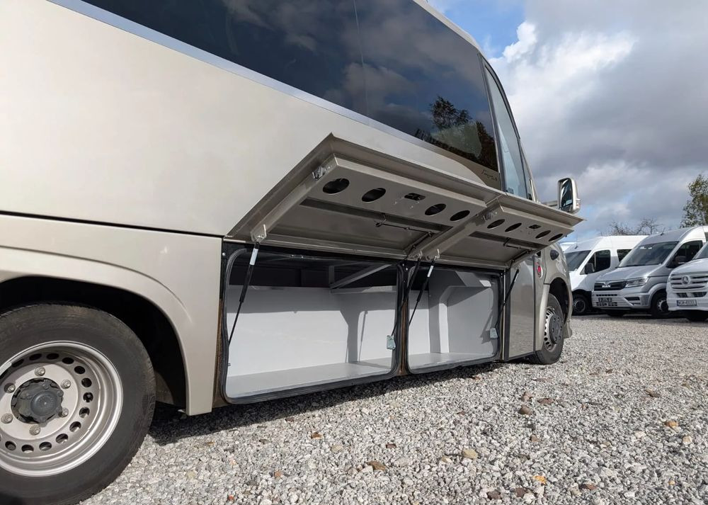 Mercedes-Benz Sprinter 519 - Мікроавтобус, Пасажирський фургон: фото 4 Mercedes-Benz Sprinter 519 - Мікроавтобус, Пасажирський фургон: фото 4