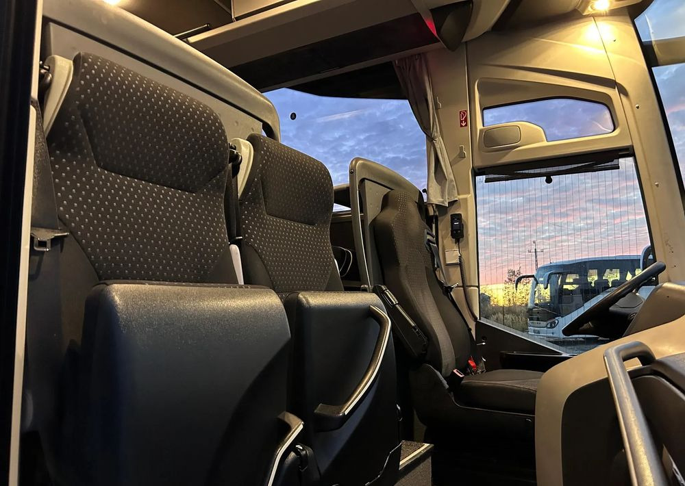 Туристичний автобус Mercedes-Benz Tourismo: фото 14