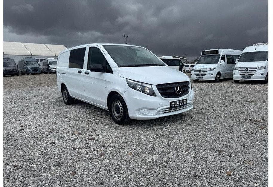 Mercedes-Benz Vito - Вантажопасажирський фургон: фото 1 Mercedes-Benz Vito - Вантажопасажирський фургон: фото 1