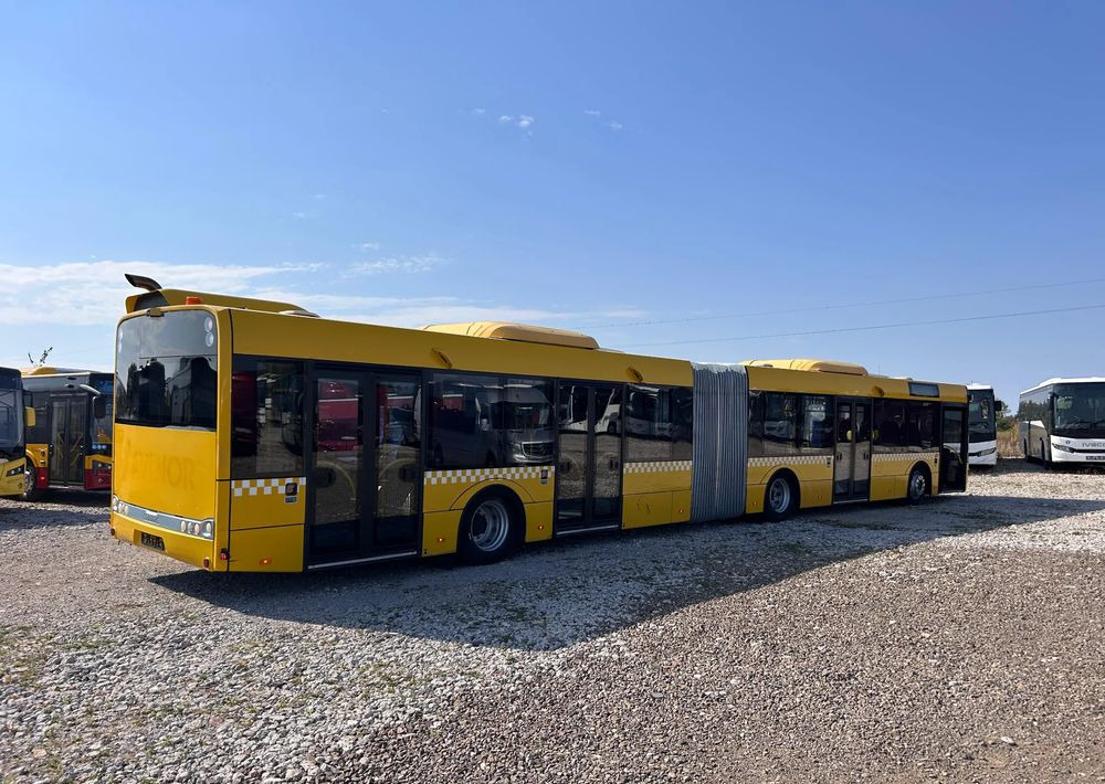 Solaris URBINO 18LE - Зчленований автобус: фото 4 Solaris URBINO 18LE - Зчленований автобус: фото 4