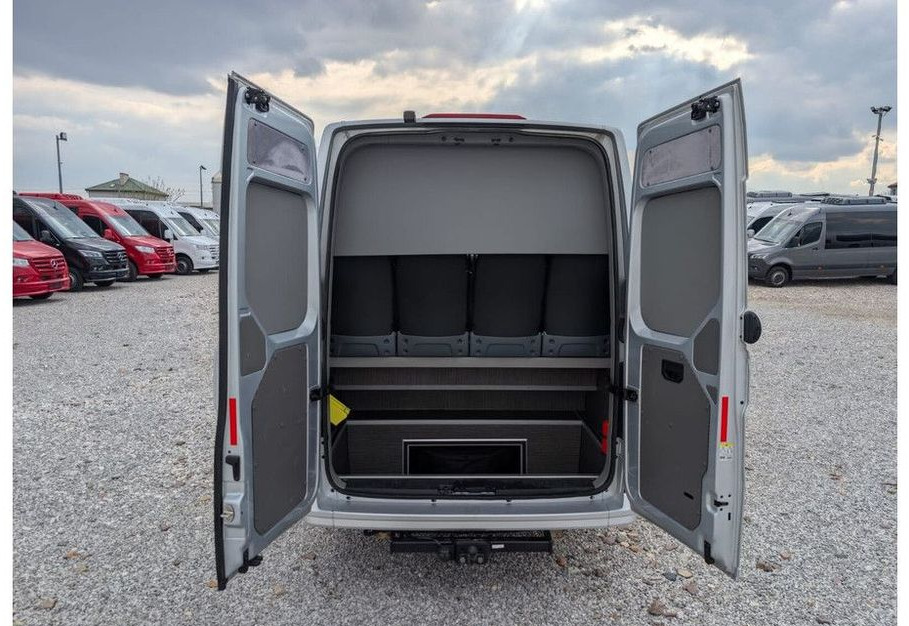 Volkswagen Crafter - Мікроавтобус, Пасажирський фургон: фото 5 Volkswagen Crafter - Мікроавтобус, Пасажирський фургон: фото 5