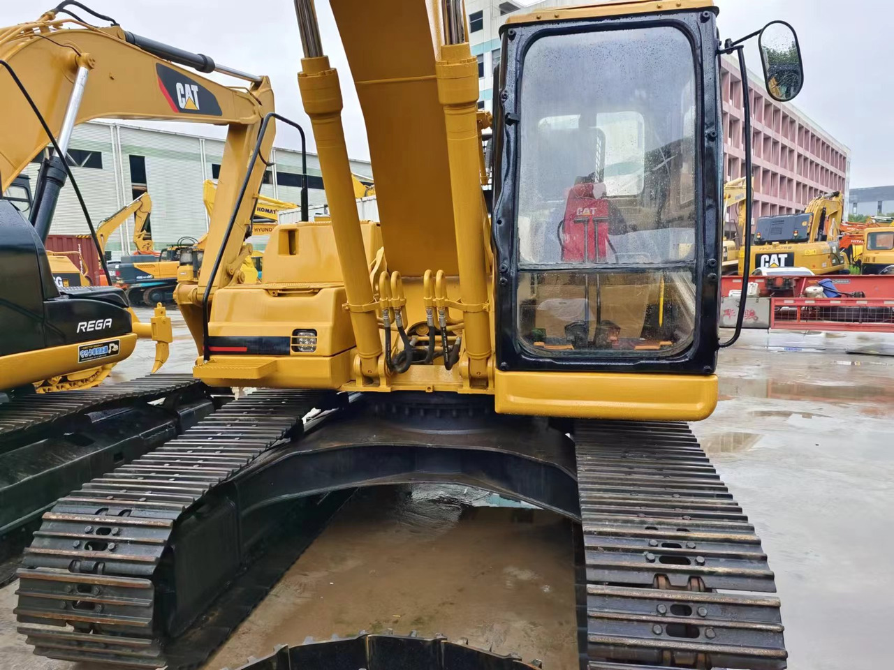 CATERPILLAR 320BL - Гусеничний екскаватор: фото 3 CATERPILLAR 320BL - Гусеничний екскаватор: фото 3