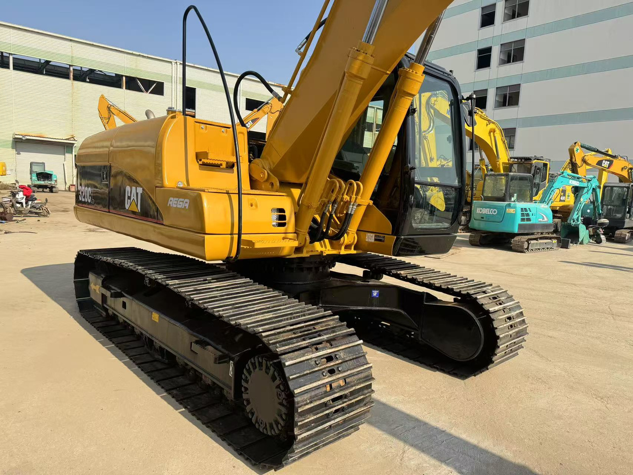 Гусеничний екскаватор CATERPILLAR 320C: фото 7