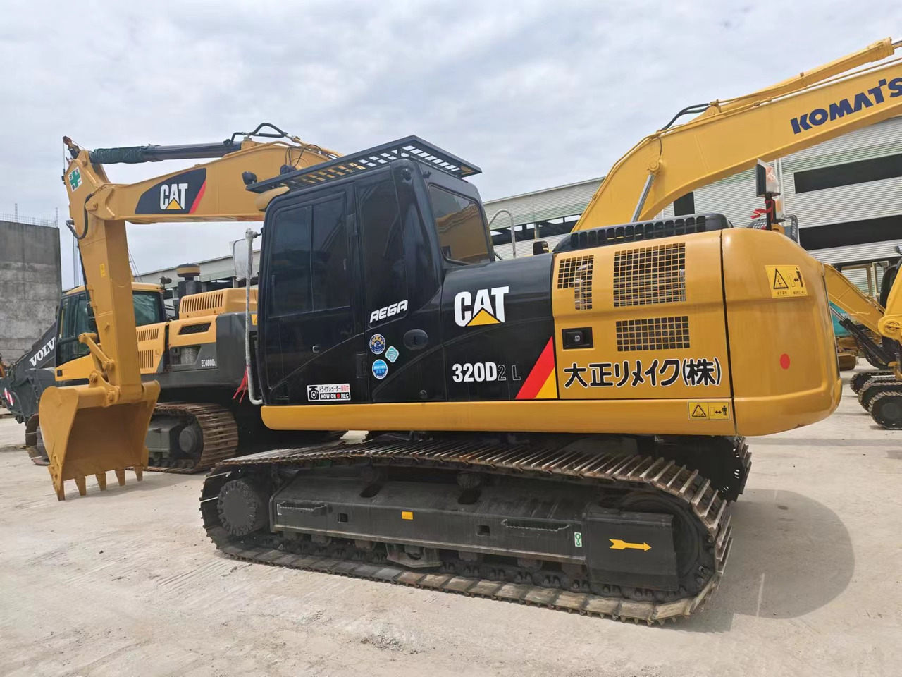 CATERPILLAR 320D - Гусеничний екскаватор: фото 1 CATERPILLAR 320D - Гусеничний екскаватор: фото 1