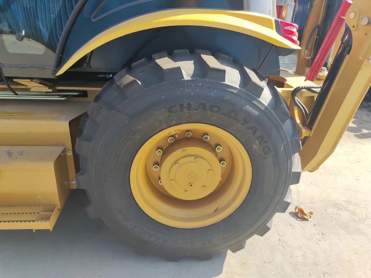 Екскаватор-навантажувач CATERPILLAR 420F: фото 9 Екскаватор-навантажувач CATERPILLAR 420F: фото 9