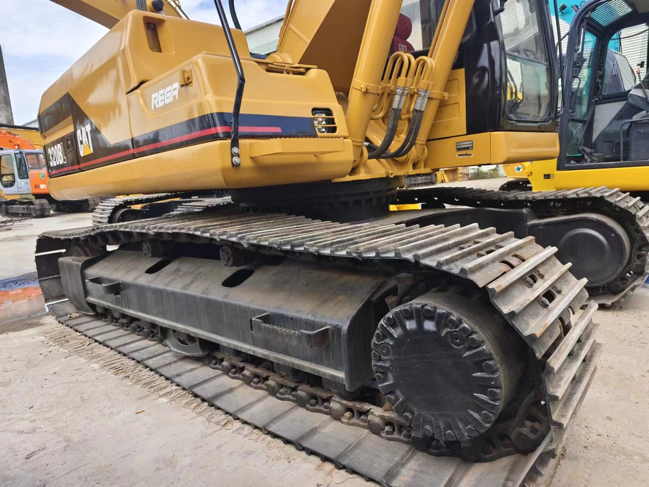 CATERPILLAR CAT 320BL - Гусеничний екскаватор: фото 3 CATERPILLAR CAT 320BL - Гусеничний екскаватор: фото 3