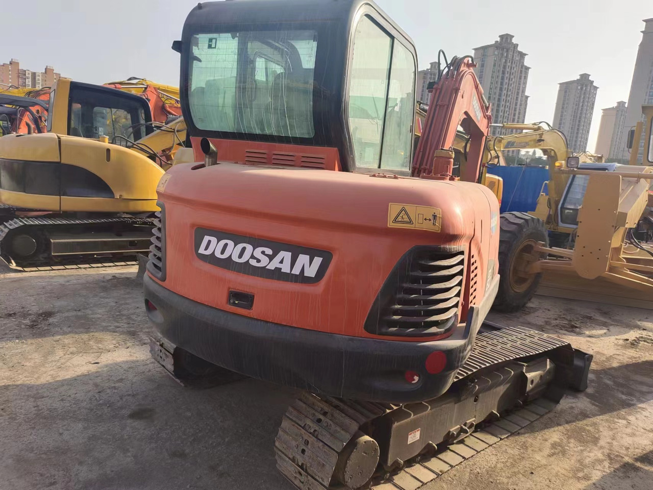 DOOSAN DX60 - Міні-екскаватор: фото 5 DOOSAN DX60 - Міні-екскаватор: фото 5