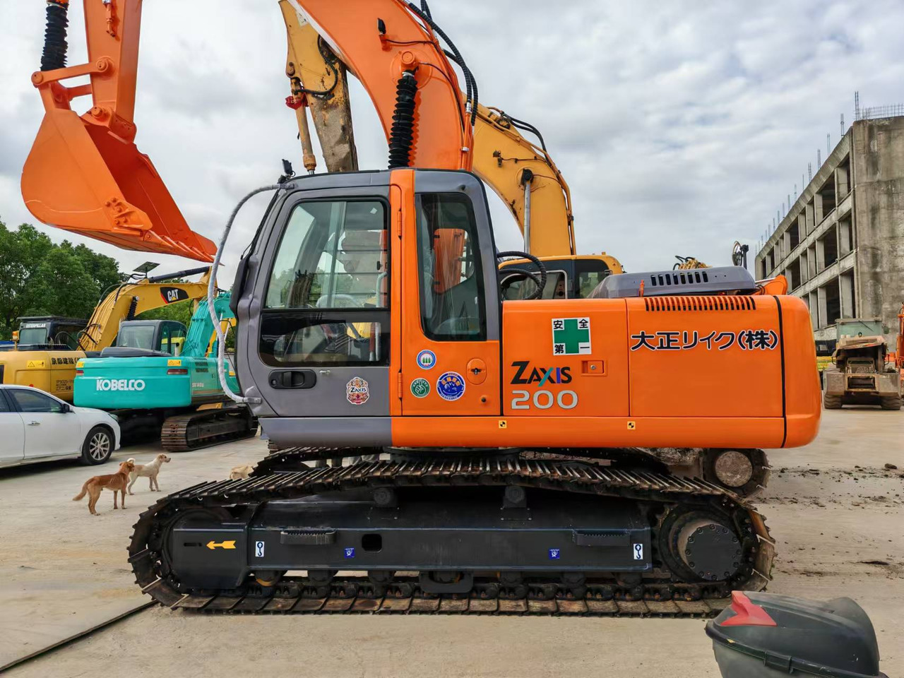 HITACHI ZX200 - Гусеничний екскаватор: фото 3 HITACHI ZX200 - Гусеничний екскаватор: фото 3