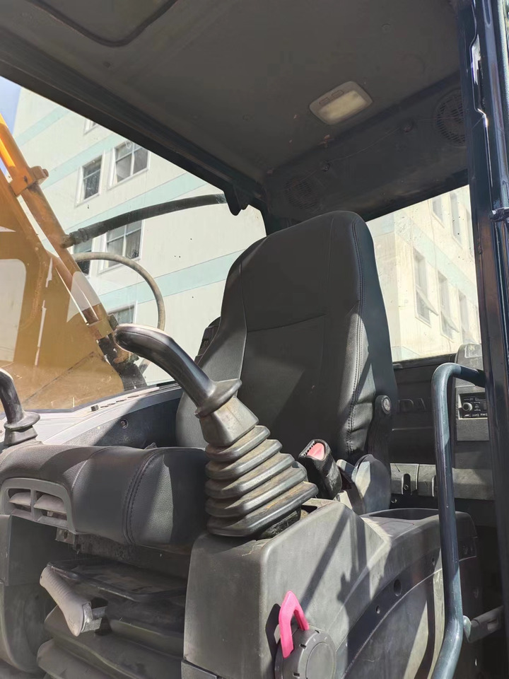 HYUNDAI 220LC-9S - Гусеничний екскаватор: фото 4 HYUNDAI 220LC-9S - Гусеничний екскаватор: фото 4