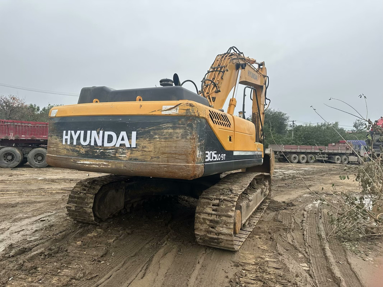 HYUNDAI R305LC-9T - Гусеничний екскаватор: фото 2 HYUNDAI R305LC-9T - Гусеничний екскаватор: фото 2