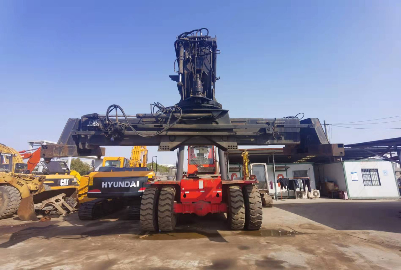 KALMAR DRF450 - Річстакер: фото 1 KALMAR DRF450 - Річстакер: фото 1