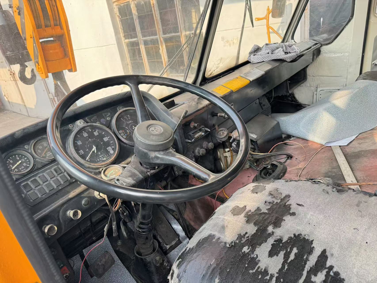 KATO NK400E - Автокран: фото 3 KATO NK400E - Автокран: фото 3