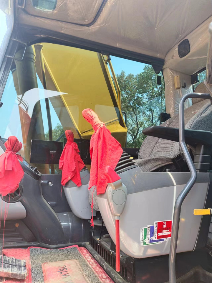 KOMATSU PC200-8 - Гусеничний екскаватор: фото 3 KOMATSU PC200-8 - Гусеничний екскаватор: фото 3