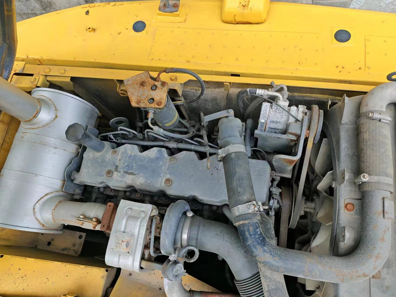 KOMATSU PC200-8 - Гусеничний екскаватор: фото 5 KOMATSU PC200-8 - Гусеничний екскаватор: фото 5
