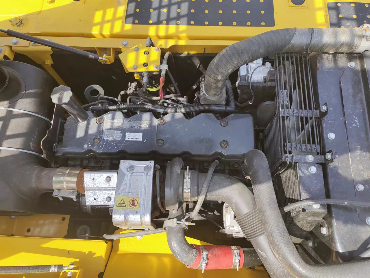 KOMATSU PC200-8N1 - Гусеничний екскаватор: фото 5 KOMATSU PC200-8N1 - Гусеничний екскаватор: фото 5