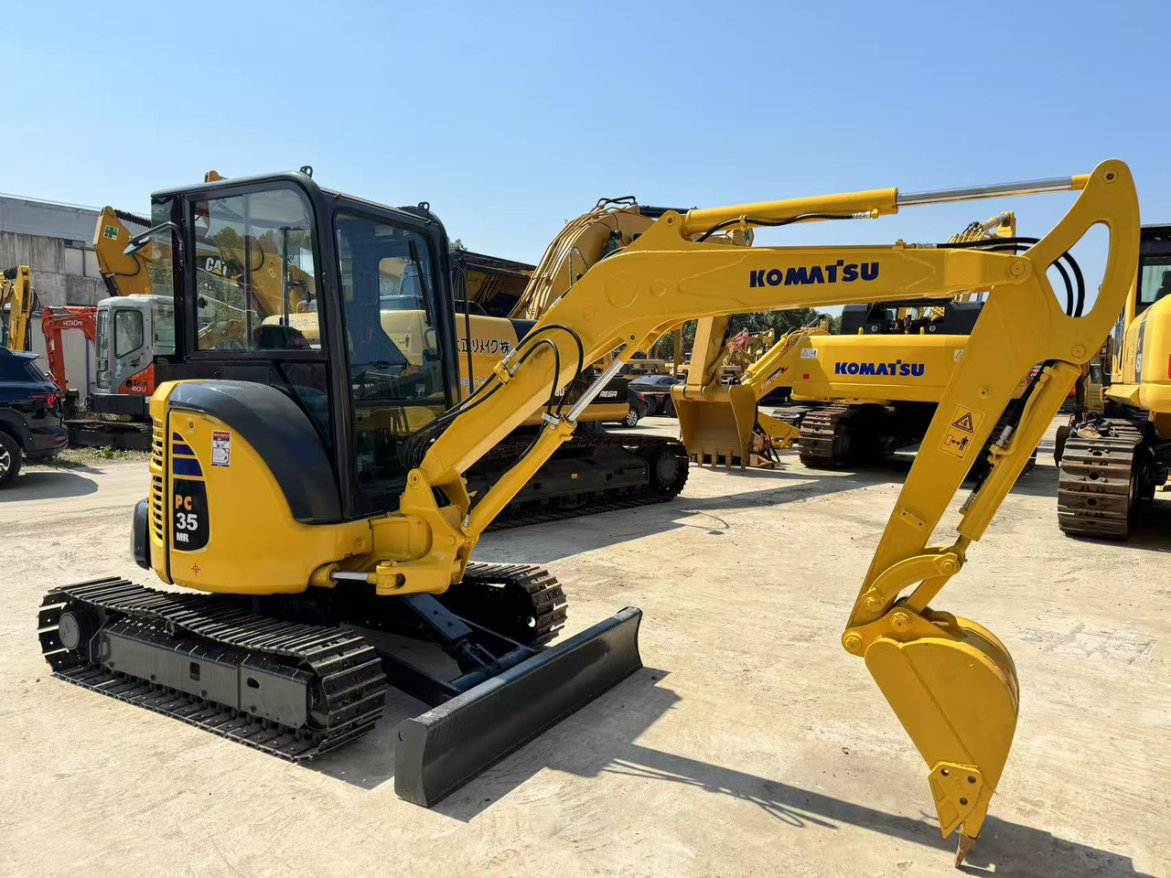 KOMATSU PC35MR - Міні-екскаватор: фото 1 KOMATSU PC35MR - Міні-екскаватор: фото 1