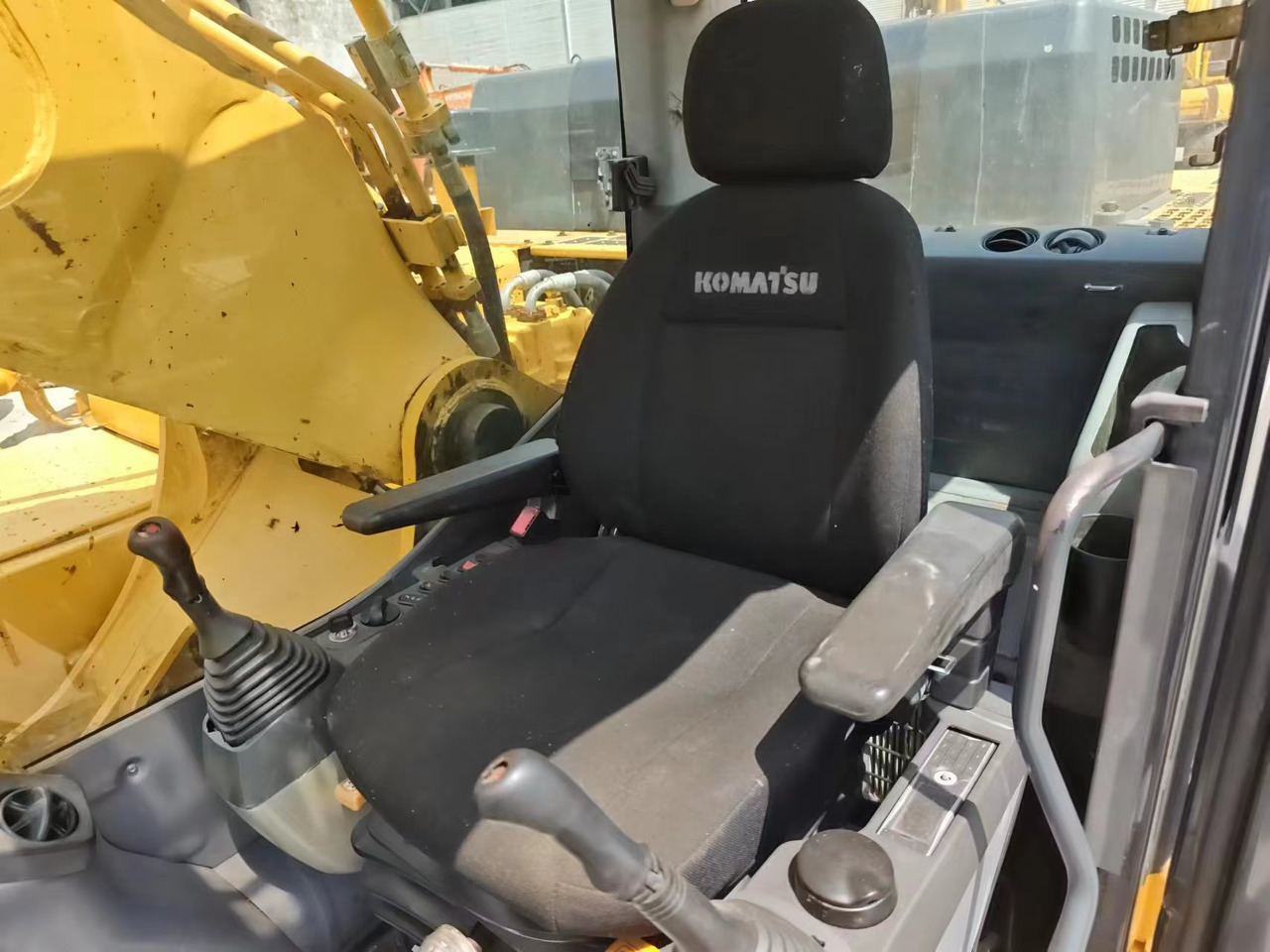 Гусеничний екскаватор KOMATSU PC400-8R: фото 10 Гусеничний екскаватор KOMATSU PC400-8R: фото 10