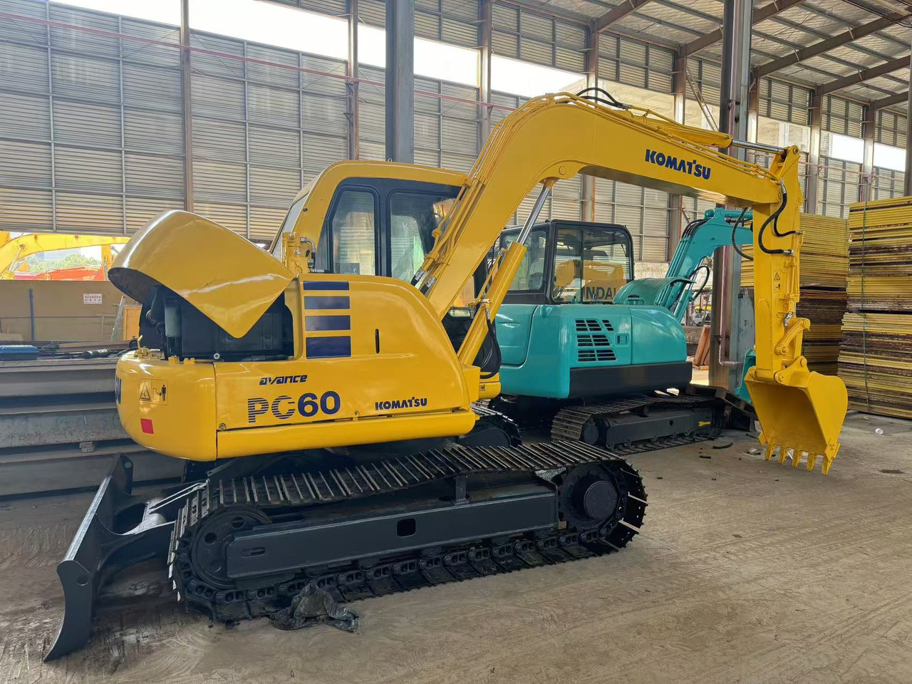 KOMATSU PC60-7 - Міні-екскаватор: фото 3 KOMATSU PC60-7 - Міні-екскаватор: фото 3
