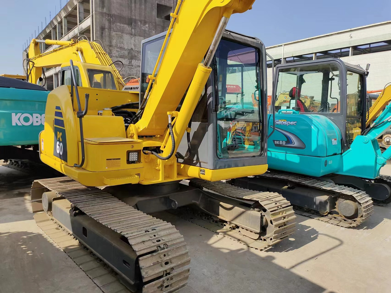 KOMATSU PC60-8 - Міні-екскаватор: фото 2 KOMATSU PC60-8 - Міні-екскаватор: фото 2