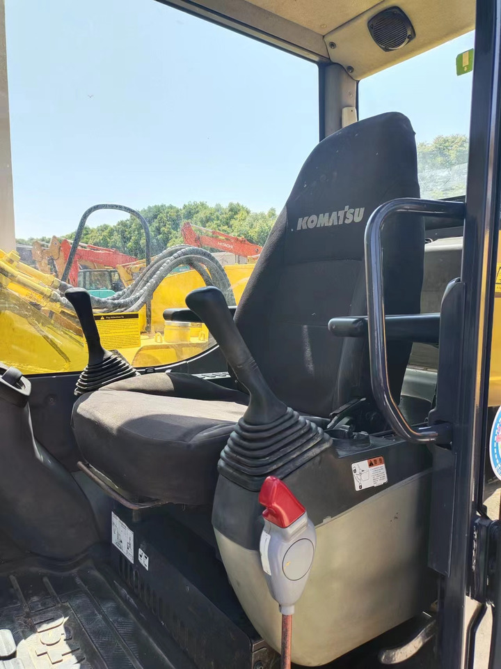 KOMATSU PC70-8 - Міні-екскаватор: фото 3 KOMATSU PC70-8 - Міні-екскаватор: фото 3