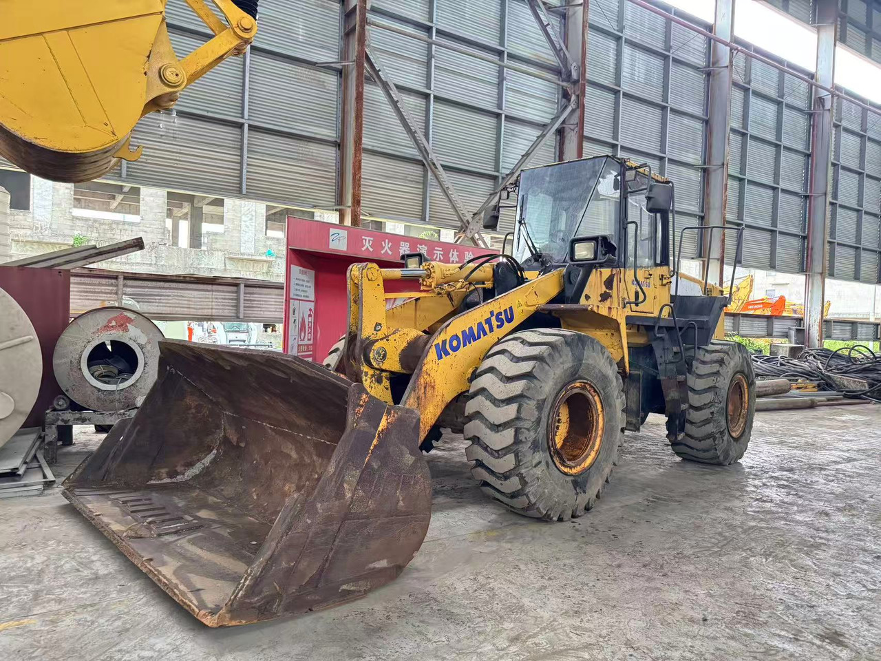 KOMATSU WA380Z-6 - Колісний навантажувач: фото 1 KOMATSU WA380Z-6 - Колісний навантажувач: фото 1