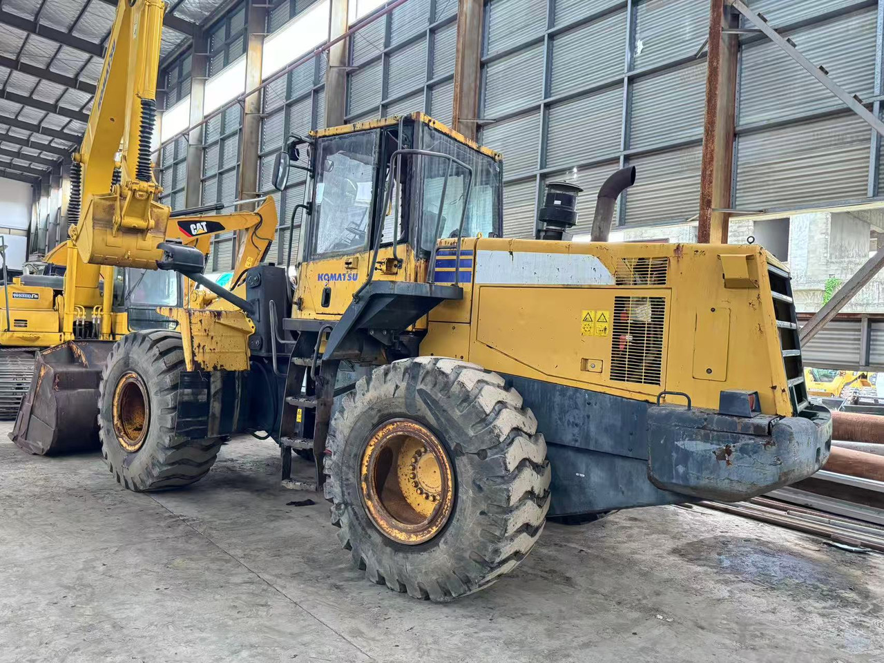 KOMATSU WA380Z-6 - Колісний навантажувач: фото 2 KOMATSU WA380Z-6 - Колісний навантажувач: фото 2